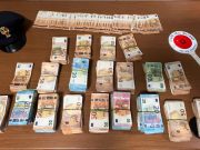 Fermata in A4 con 200 mila euro in auto: 37enne denunciata