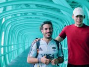 Cina: i salti record di un italiano dal ponte Huajiang più alto del mondo