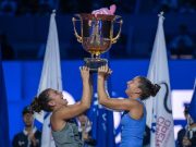 Cina: premiazione della finale del doppio femminile al torneo di tennis China Open 2025