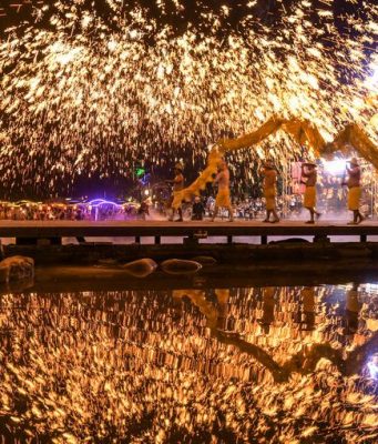 Cina: vacanze per Giornata nazionale danno impulso a economia