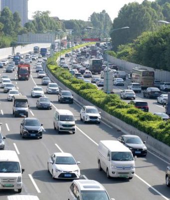 Cina: Giornata nazionale, traffico record passeggeri in prima metà di vacanze