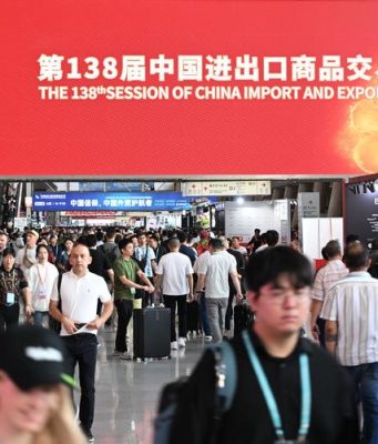 Cina: al via la Fiera di Canton con un numero record di espositori e acquirenti