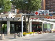 Cade dal tetto di un capannone a Nave: 27enne in codice rosso