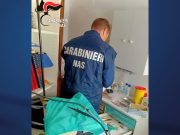 Odontotecnico si finge dentista: studio abusivo in casa e farmaci scaduti