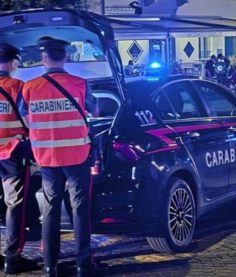 Darfo, aggredisce la madre in strada: 31enne arrestato