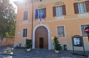 Ruba il computer del Sindaco di Manerbio, denunciato un 56enne