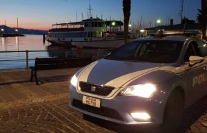 Rubano una borsa da 2.400 euro e fuggono: arrestati a Desenzano