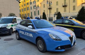 Weekend di controlli: un arresto, 19 fogli di via e 14 espulsioni