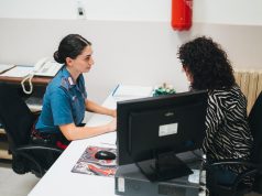 Allarme dal braccialetto elettronico, i Carabinieri lo arrestano