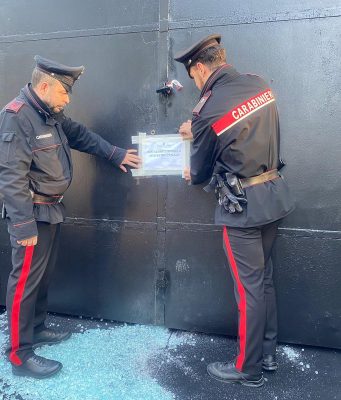 Spari nella notte contro il Just Me di Lonato, indagini in corso