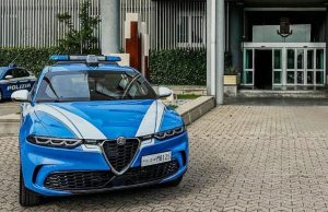 Tentano un furto in via Firenze, tre minorenni denunciati