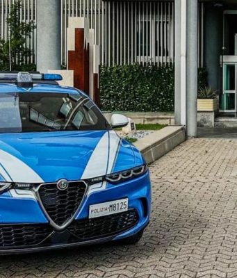 Tentano un furto in via Firenze, tre minorenni denunciati