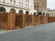 A Brescia prende forma il Villaggio di Natale: ecco le casette