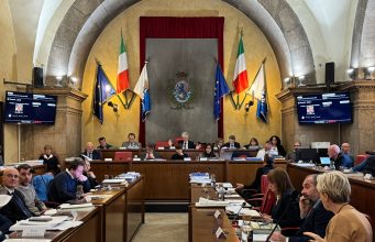 Loggia, l’ultimo Consiglio Comunale del 2025 in diretta su Elive