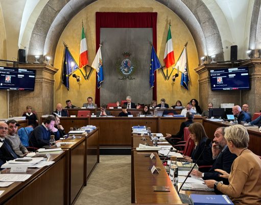 Loggia, l’ultimo Consiglio Comunale del 2025 in diretta su Elive