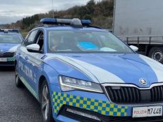 Carrozzeria usata come deposito di rifiuti: due denunce e sanzione