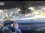 Controlli a tatuatori e piercer: lavoratori irregolari e un’attività sospesa