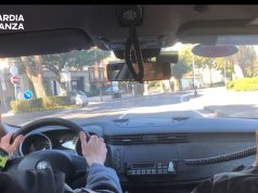 Controlli a tatuatori e piercer: lavoratori irregolari e un’attività sospesa