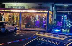 Omicidio a Sarezzo. Accoltella il barista e fugge. Arrestato