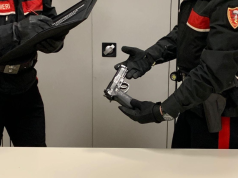 Girano in centro con la pistola per un video social, denunciati