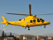 Incidente a Calvagese della Riviera, auto si ribalta: due feriti