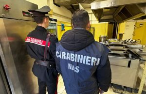 Pizzeria chiusa a Brescia: irregolarità igieniche e alimentari