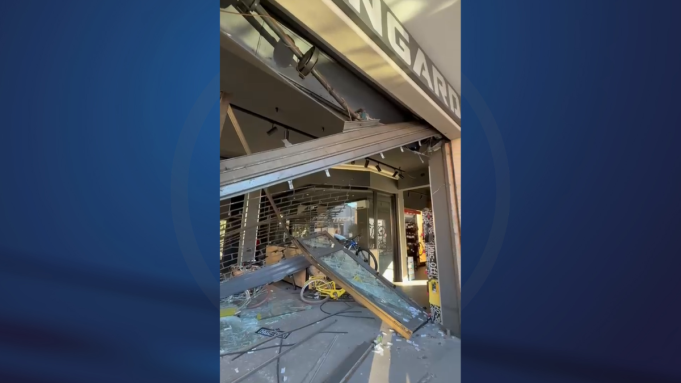 Spaccata in via Crotte colpito il negozio Mingardi, rubate e-bike