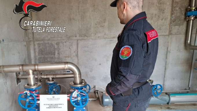 Sversamento industriale nei campi sequestrato lo scarico abusivo