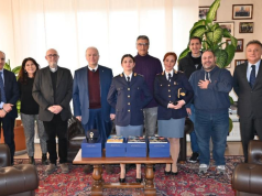Un Natale che scalda il cuore: la solidarietà entra in Questura