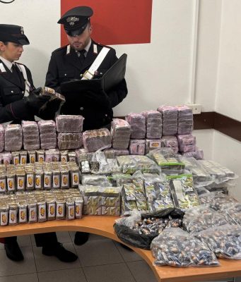 Maxi sequestro di hashish, 29enne arrestato con 100 kg di droga