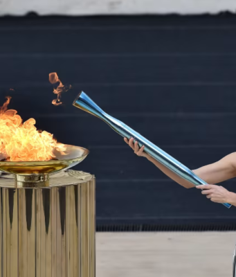 Fiamma olimpica, oggi arriva a Brescia: dove e quando vederla