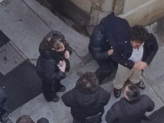 Francesco Renga in centro a Brescia: riprese tra le vie della città