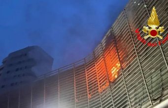 Incendio al Palazzo Futura di via Triumplina, 49enne in ospedale