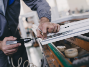 Morti sul lavoro, a Brescia 26 vittime nei primi undici mesi del 2025