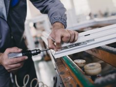 Morti sul lavoro, a Brescia 26 vittime nei primi undici mesi del 2025