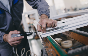 Morti sul lavoro, a Brescia 26 vittime nei primi undici mesi del 2025