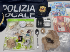 Pusher appena maggiorenne trovato con cocaina e hashish