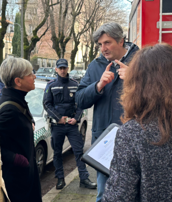 Rogo in via Monte Nero: residenti rientrano in casa tranne una famiglia