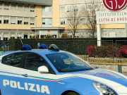 Sanitari aggrediti a calci e pugni: panico alla “Città di Brescia”