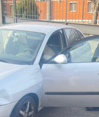 Trovato con hashish e cocaina nascosti in auto: scatta l’arresto