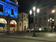 21,8 tonnellate di rifiuti dopo la fiera: Brescia ripulita in una notte