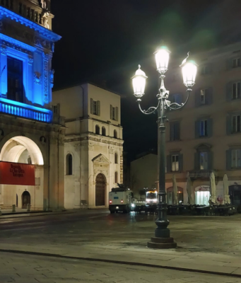 21,8 tonnellate di rifiuti dopo la fiera: Brescia ripulita in una notte