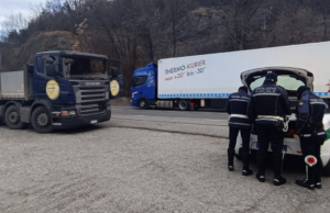 Autista abusivo su bus scolastico: senza Cqc e permesso di lavoro