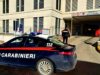 Tenta di aggredire i sanitari, bloccato dai Carabinieri con il taser