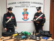 Sperona l’auto dei carabinieri, tenta la fuga ma viene arrestato
