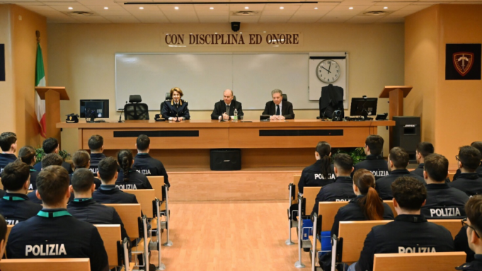 Dal sogno alla divisa: 244 giovani iniziano il corso di Polizia