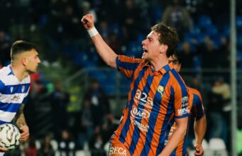 L’Union Brescia vince sotto lo sguardo di Guardiola: 3-2 alla Pro Patria