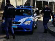 “Venite a vedere cosa vi faccio pezzi di m…”. E lo arrestano