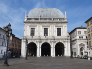 Violenza sessuale on line su minori, tra gli indagati un ex consigliere bresciano