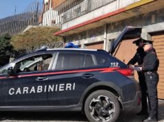 Sorpresa a rubare in casa, aggredisce la proprietaria: arrestata